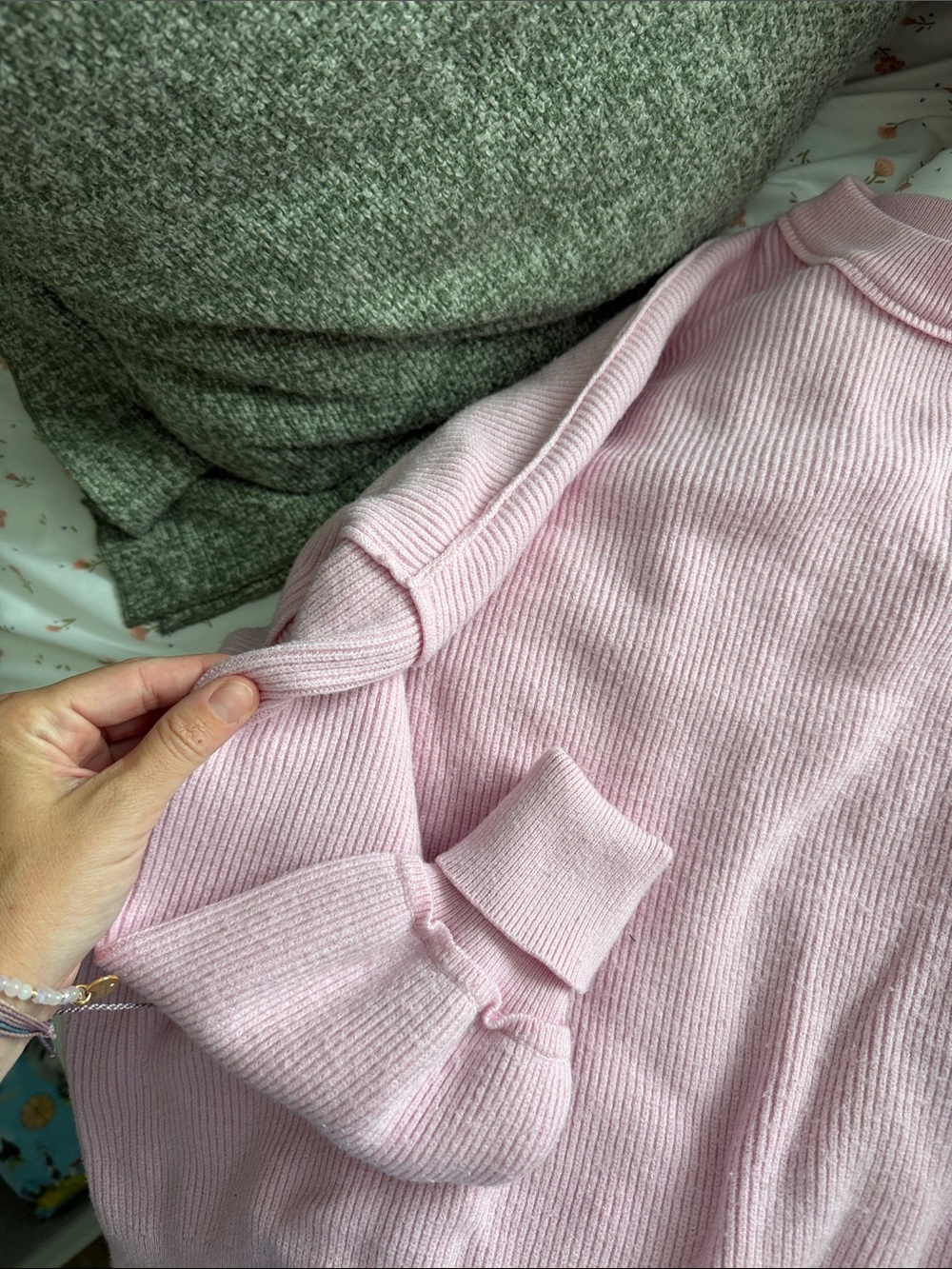 Pink Ribbed Sweater - Picture 3 of 3